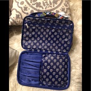 EUC: Vera Bradley icon large Blush & Brush case